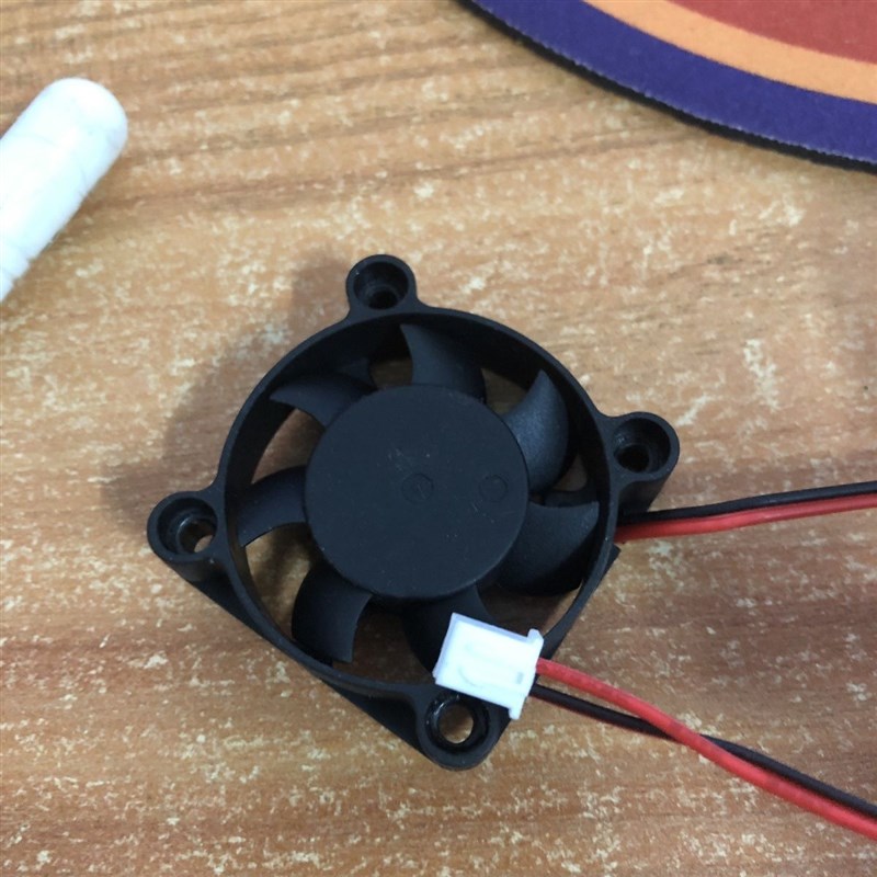 议价ZP12S401t0H 4厘米4010风扇 12V