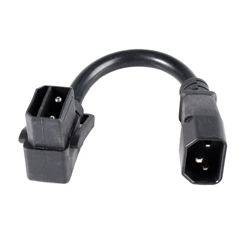 雅迪电动车锂电池2+5连接电源线充电口座子转换插头国标新品