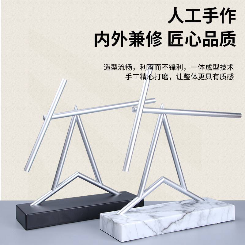 牛顿摆永动仪办公室摆件科技钢铁侠混沌永动机高档反重力创意礼品