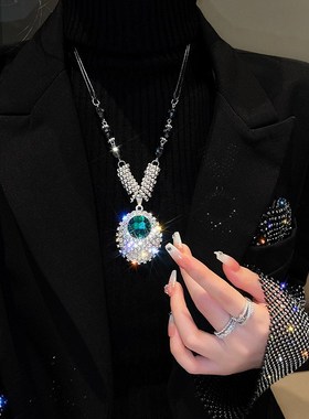 毛衣链2024年新款潮高级感项链女轻奢H小众设计感秋冬夸张吊坠挂