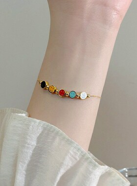 彩色笑脸钛钢手链女轻奢小t众设计感18k金色精致闺蜜细手绳不掉色