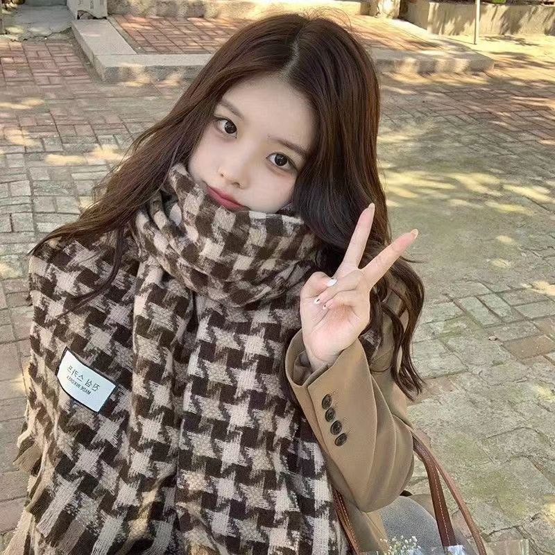 2023新款千鸟格仿n羊绒围巾女款秋冬季韩系学生披肩两用保暖围脖
