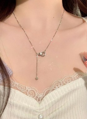 双环相扣项链女2024年新款高级感锁骨链女小众设计感法式复古颈链