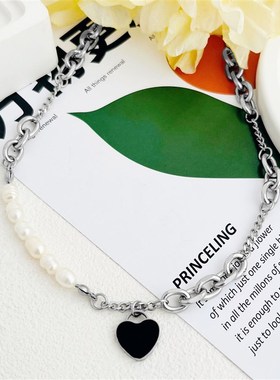 黑色爱心拼接钛钢项链女甜酷风巴洛克珍珠锁骨链小U众个性饰品