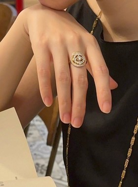 2025b年法式复古手工轻奢高级感时尚闪耀气质百搭可调节戒指手饰
