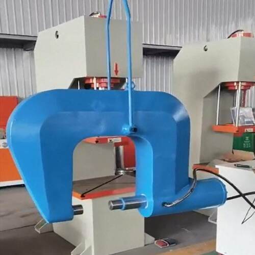 汽车大梁铆接机钳校正大梁铆钳新挂液压冷铆YMQ-63T机63T铆大型臂