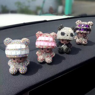 情侣 品水晶钻创意娃娃男女款 汽车摆件蒙奇奇可爱公仔装 饰品内饰装