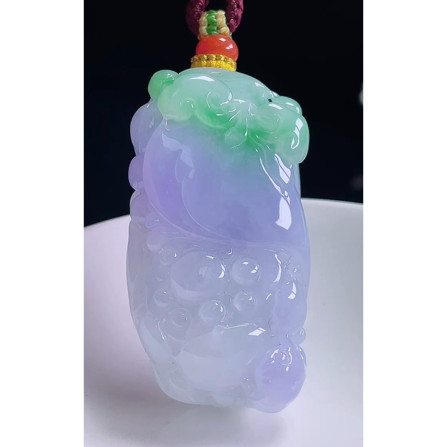 缅甸天然A货玉石翡翠 老坑冰种手工精雕紫罗兰一品清莲吊坠