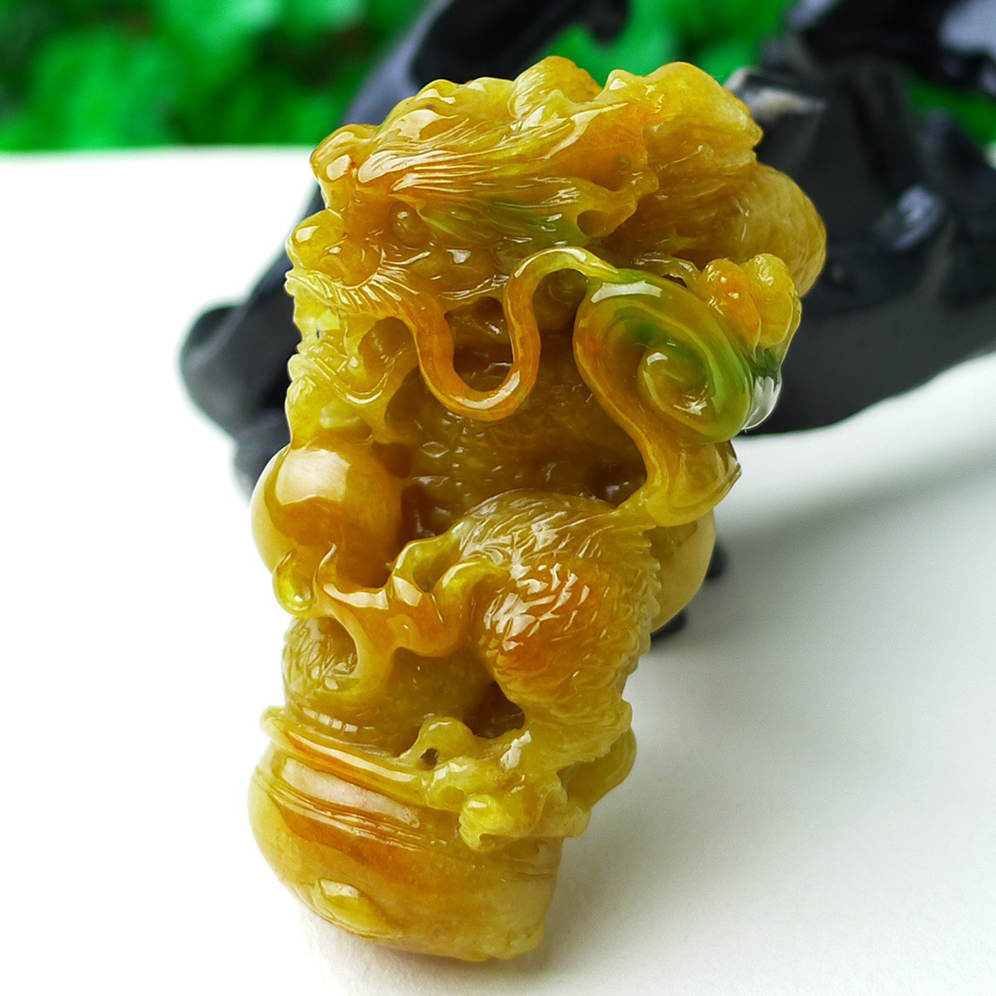 缅甸天然A货玉石翡翠 老坑冰种手工精雕双彩黄加绿龙柱吊坠