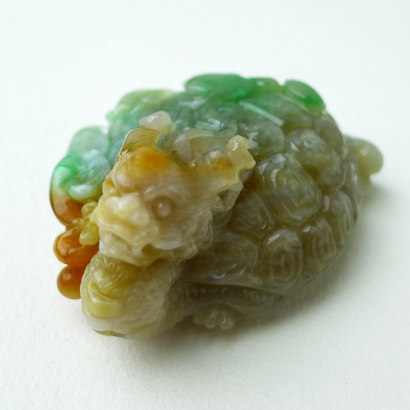 缅甸天然A货玉石翡翠 老坑冰种手工精雕双彩黄加绿 玄武龙龟吊坠