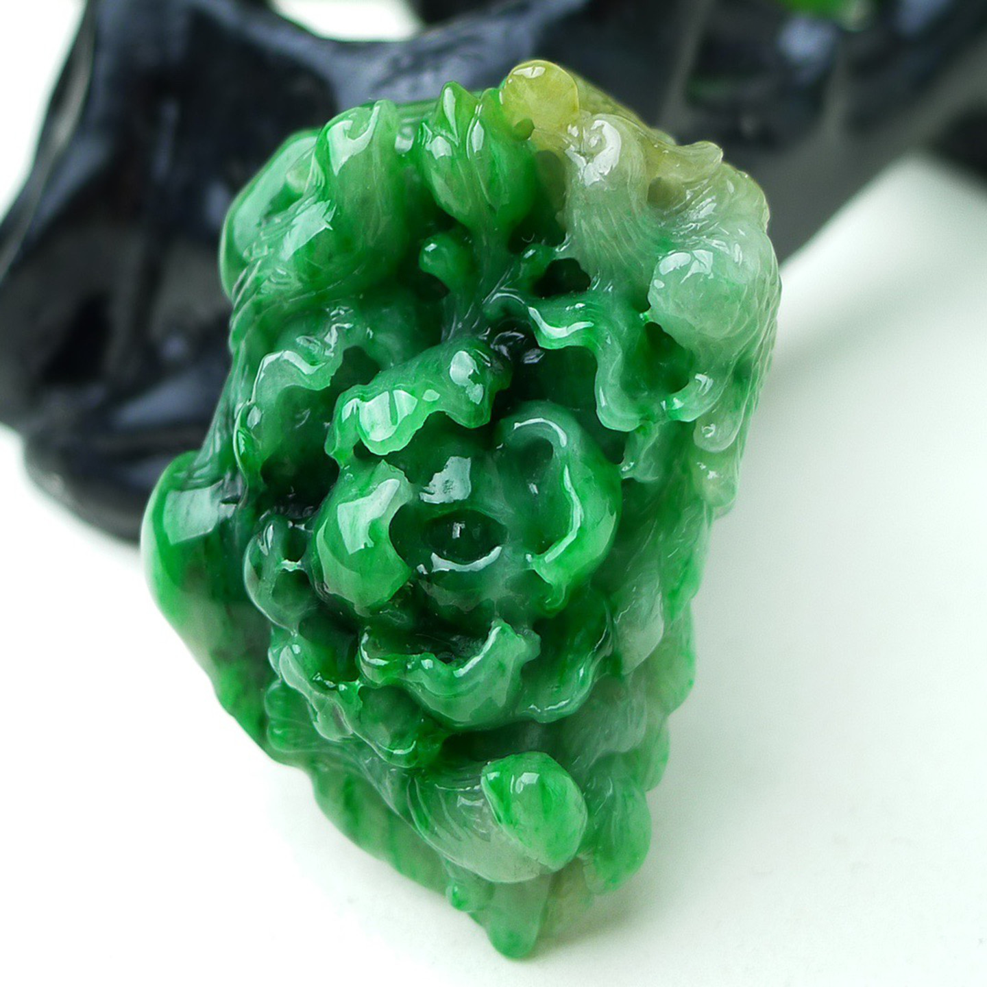 缅甸天然A货玉石翡翠 老坑冰种手工精雕满绿绿色花鸟吊坠