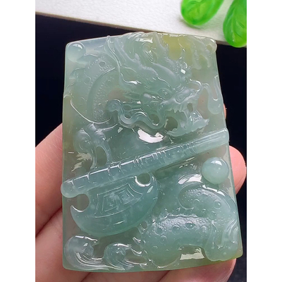 缅甸天然A货玉石翡翠 老坑冰种 手工精雕 晴绿府上有龙吊坠