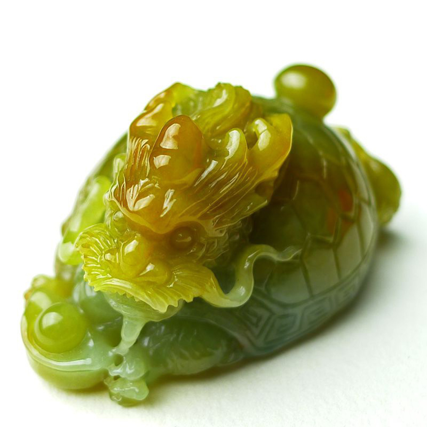缅甸天然A货玉石翡翠 老坑冰种手工精雕黄翡玄武龙龟吊坠