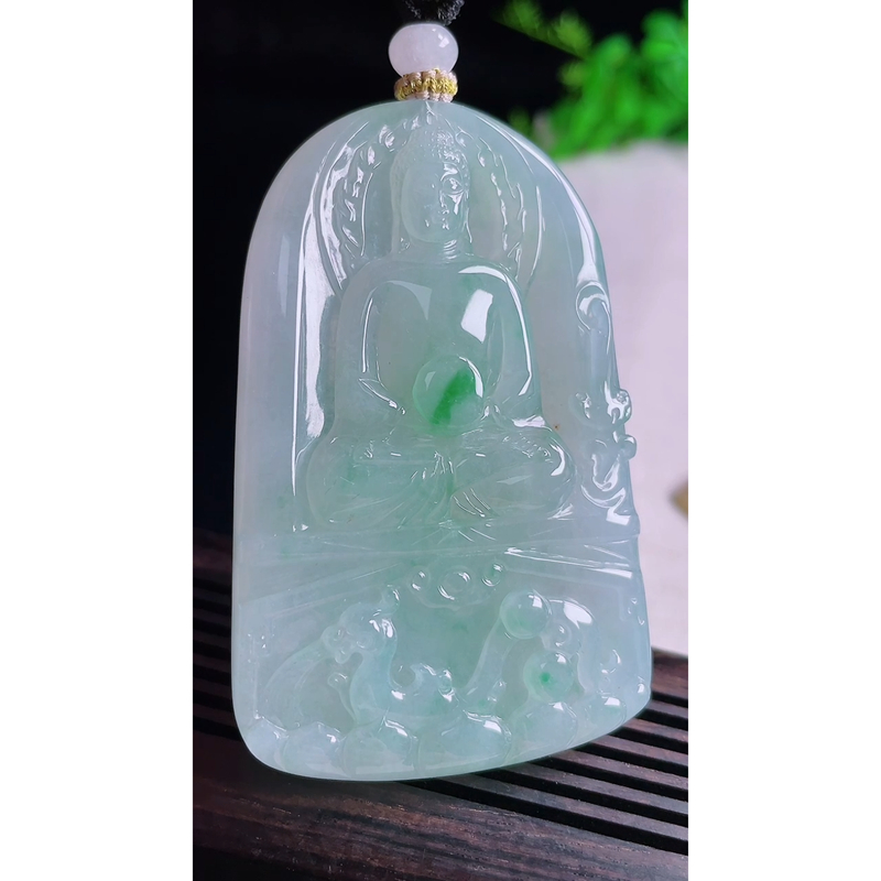 缅甸天然A货玉石翡翠 老坑精雕冰种 手工雕刻飘绿大日如来 吊坠