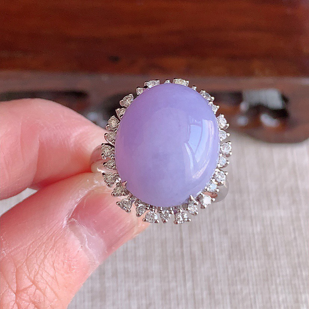 缅甸天然A货翡翠 精雕老坑冰种18K金伴钻镶嵌紫罗兰蛋面戒指