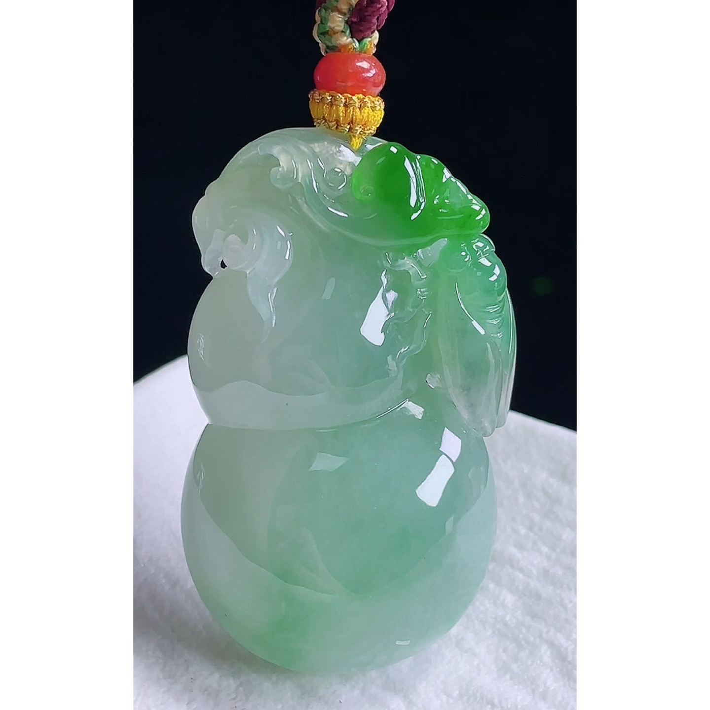 缅甸天然A货玉石翡翠 老坑冰种手工精雕飘绿葫芦吊坠
