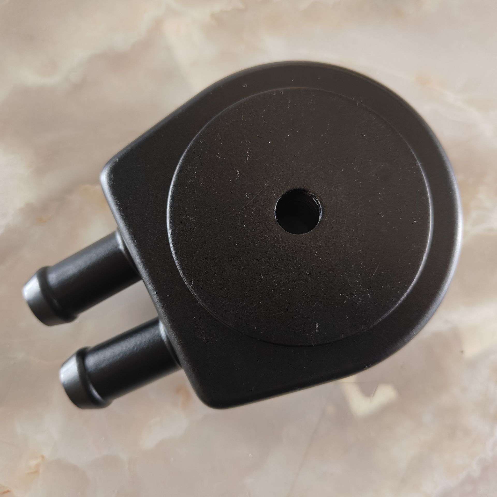 黑色 机油散热器 机油冷却器 1S7Z6A642AAA 1S7G-6A642-AD LF0214