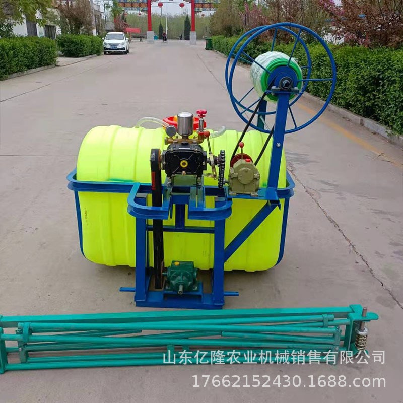 四轮悬挂式喷药机 果林苗圃绿化打药机 梨树葡萄树杀虫打药机