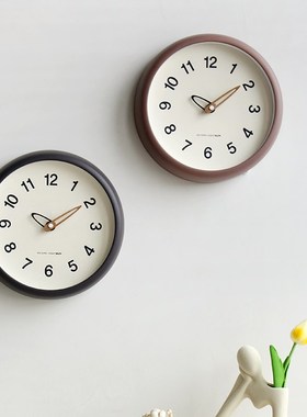 MJK钟表挂钟客厅2023新款家用时尚静音简约现代奶油风时钟挂墙