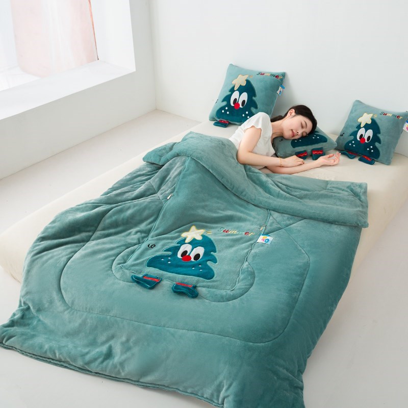 加厚牛奶绒抱枕被子两用车载靠垫枕E头办公室折叠午休.空调被二合