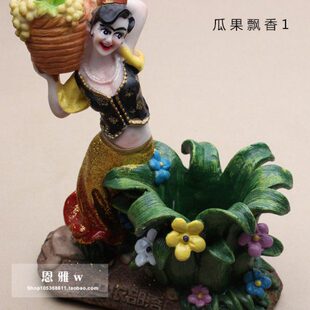新疆瓜果姑娘美女摆件维吾尔民族特色手工工艺品树脂彩绘巴依部落