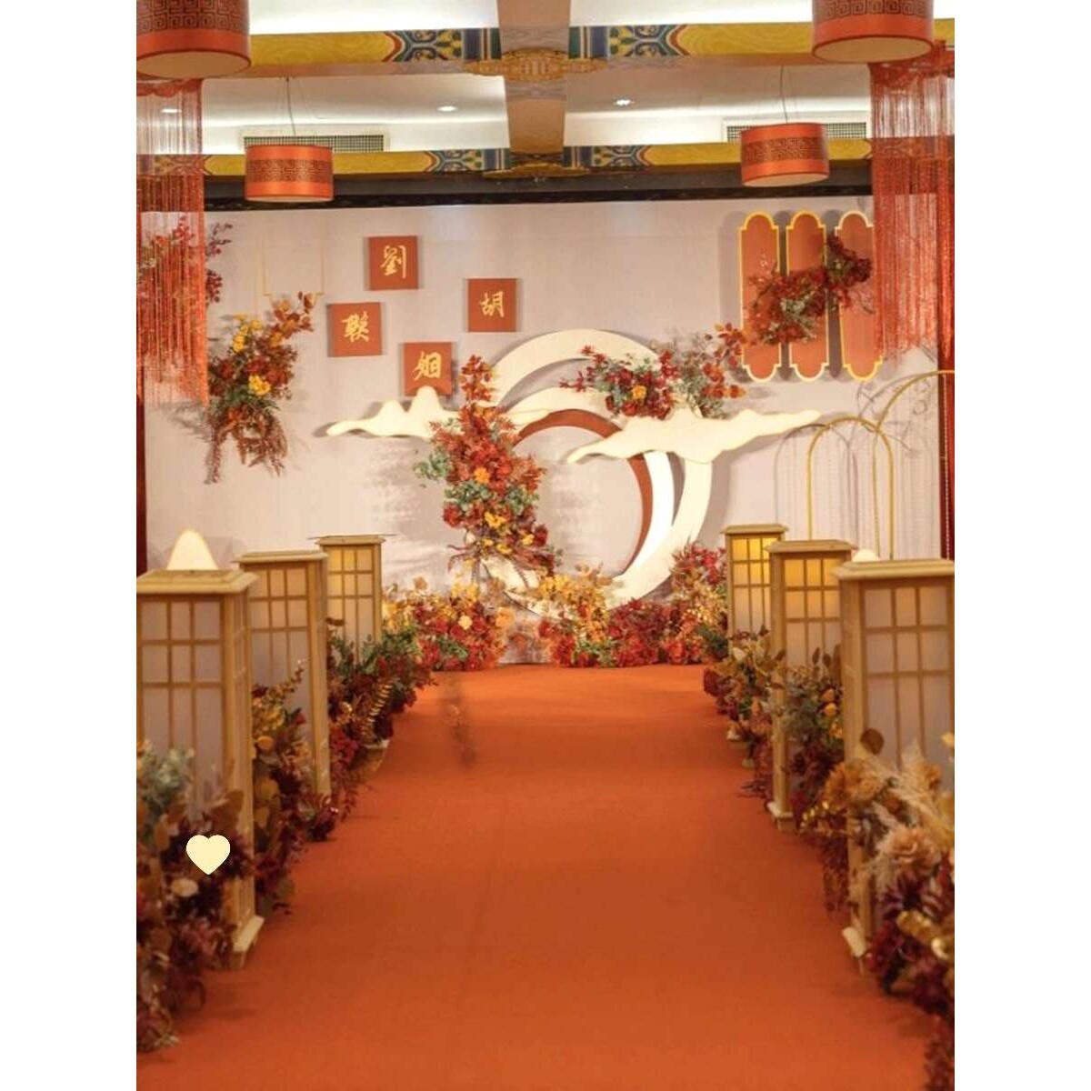 婚庆新中式宫灯立方柱路引灯笼道具婚礼原木路引场景装饰布置摆件