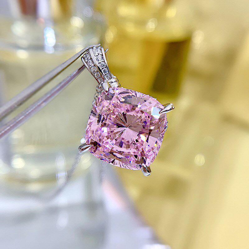 珠宝2023新款14*14枕形粉色2D1ct高碳钻吊坠女锁骨项链女925银