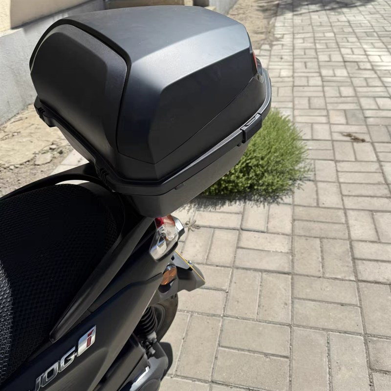 适用于雅马哈巧格100尾箱踏板摩托车JOG ZY100T-6/9后备箱储物箱