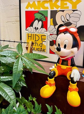 坐姿卡通米奇摆件酒柜客厅电视柜创意桌面入户家居高档玄关装饰品