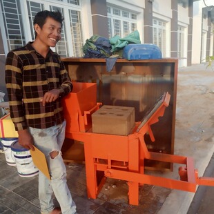 小型空心乐高黏土砖机粘土打砖机黏土制砖机人力手动积木土砖机器