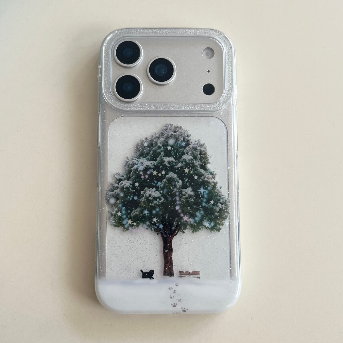 雪地松树黑猫插画适用于iphone17promax苹果16pro创意15个性防摔透明手机壳14/13小众