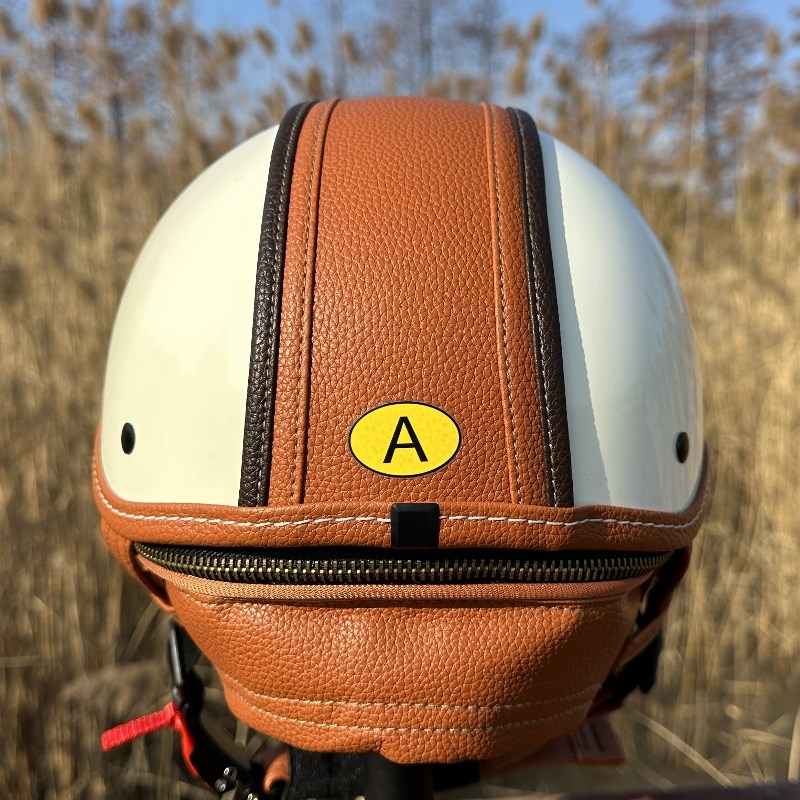 新国标A类3CCC认证电动电瓶摩托车头盔半盔围脖护耳四季通用