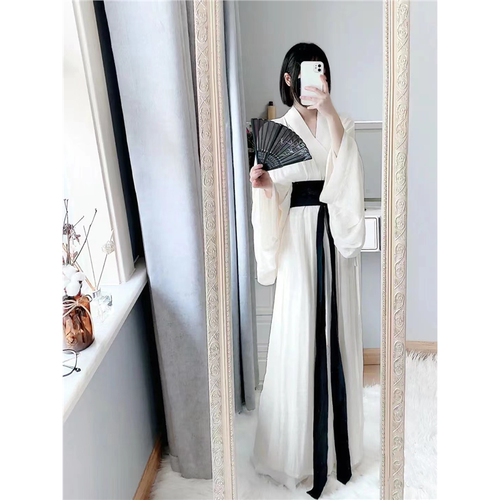 白色汉服女秋冬中国风直裾古装魏晋古风改良春秋款广袖流仙裙飘逸