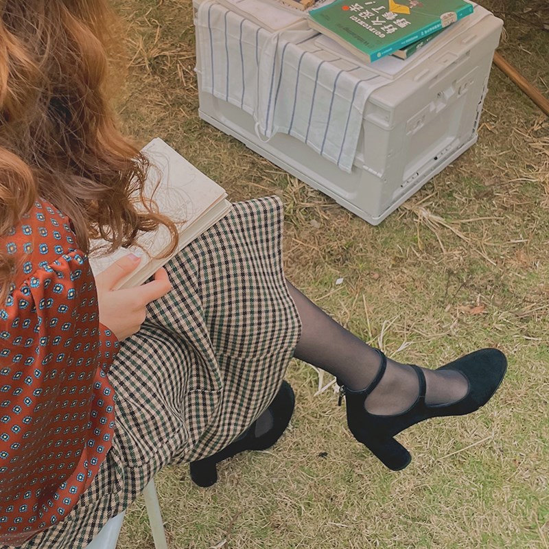 黑色高跟鞋女春秋真皮赫本风复古玛丽珍鞋粗跟浅口一字扣法式单鞋