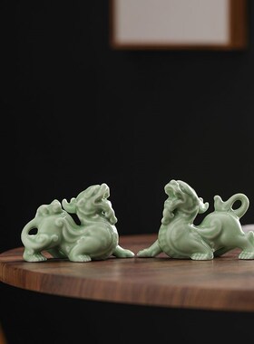 貔貅招财摆e件公母一对聚财旺财客厅玄关办公室桌面装饰陶瓷工艺