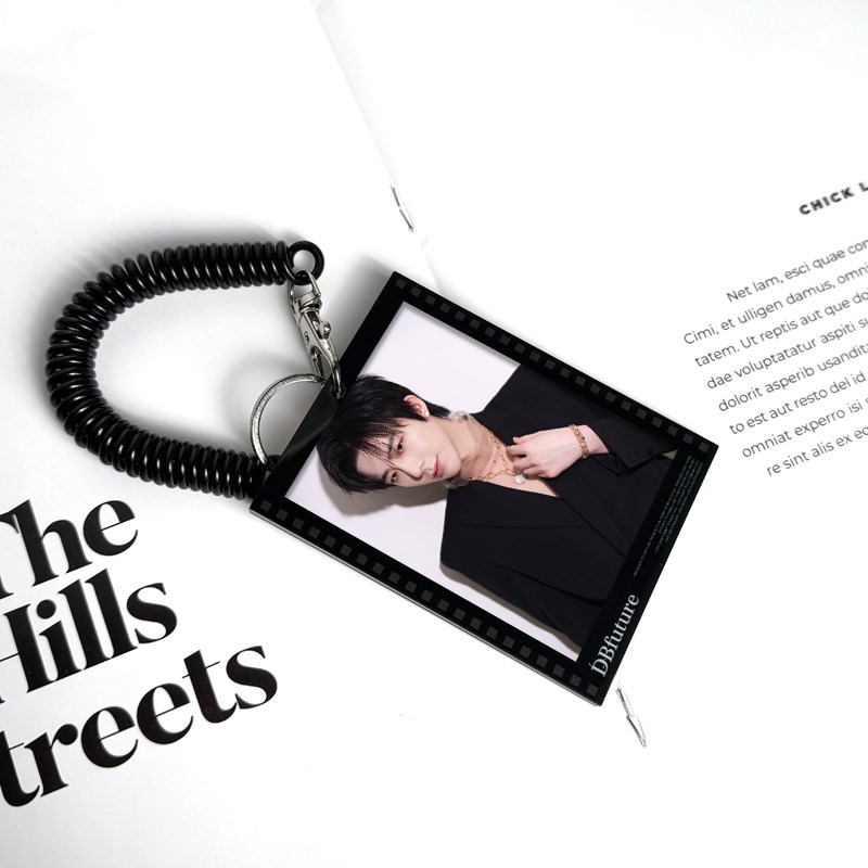 刘宇宁周边钥匙扣新款光影反转胶片小卡包包挂件应援挂饰送礼物