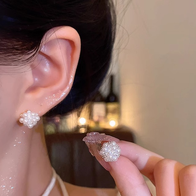 小众设计超闪绣球珍珠轻奢耳环女