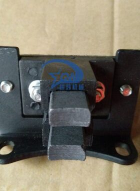 汽油机小型发电机配件8-10千瓦 2V77 2V78碳刷 GX620机组碳刷汽油