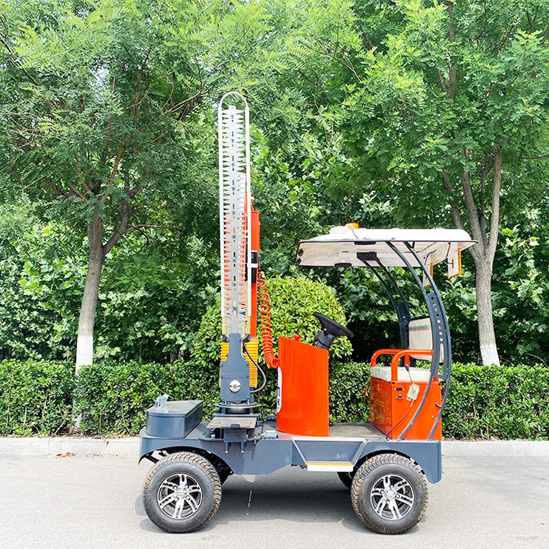 市政绿化带修剪机四轮电动座驾绿篱剪枝机修枝剪驾驶式修剪车