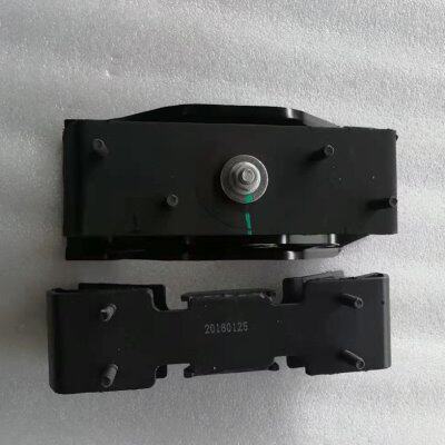 适用北京汽车B40BJ40L波箱机脚胶北汽B40LPLUS变速箱胶墩支架原车