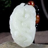 厂家新疆和田玉如意蜥蜴吊坠精雕和田玉人生如意今非昔比玉坠