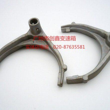 五十铃庆铃皮卡4JB1大竞技者4ZE4突路霸6VD1分动箱高低档拨叉配件