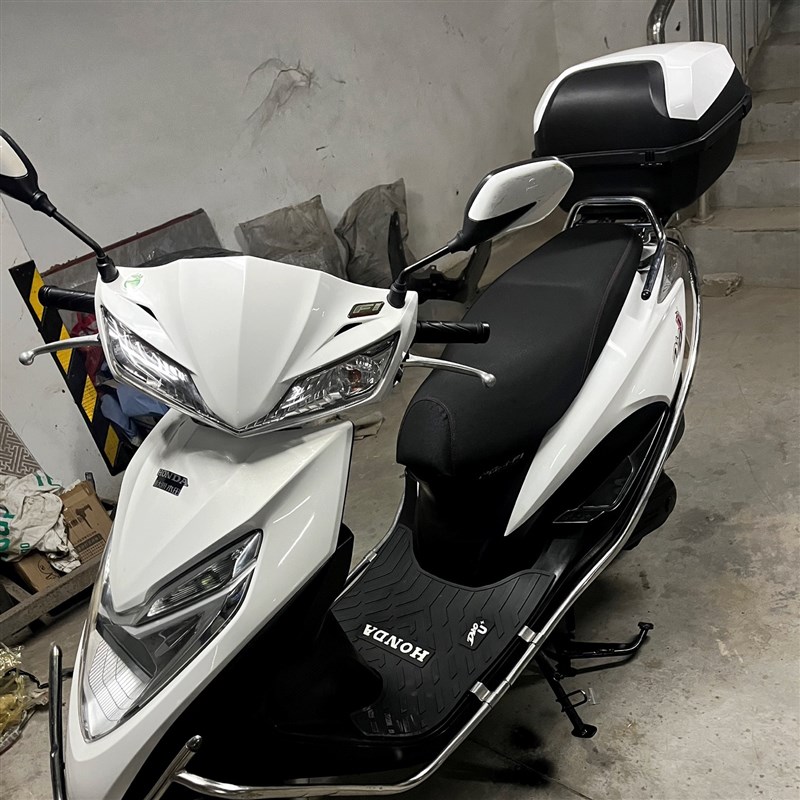 适用五羊本田幻鲨WH125T-7A御鲨WH125T-9CP加厚大号摩托车改装尾