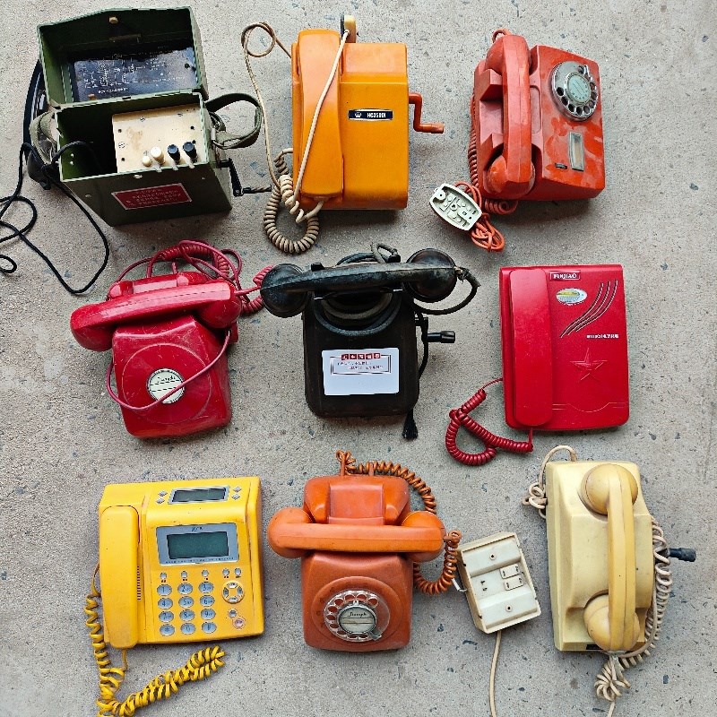老式拨号电话机手摇古董壁挂墙拨盘座机大哥大影视道具国风摆件