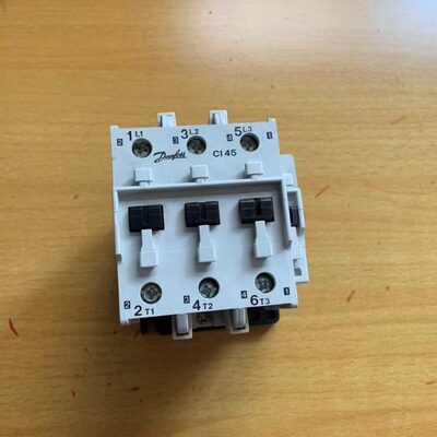 CI30和CI32和CI15和CI20和CI45丹佛斯变频器脉冲交流220V接触器