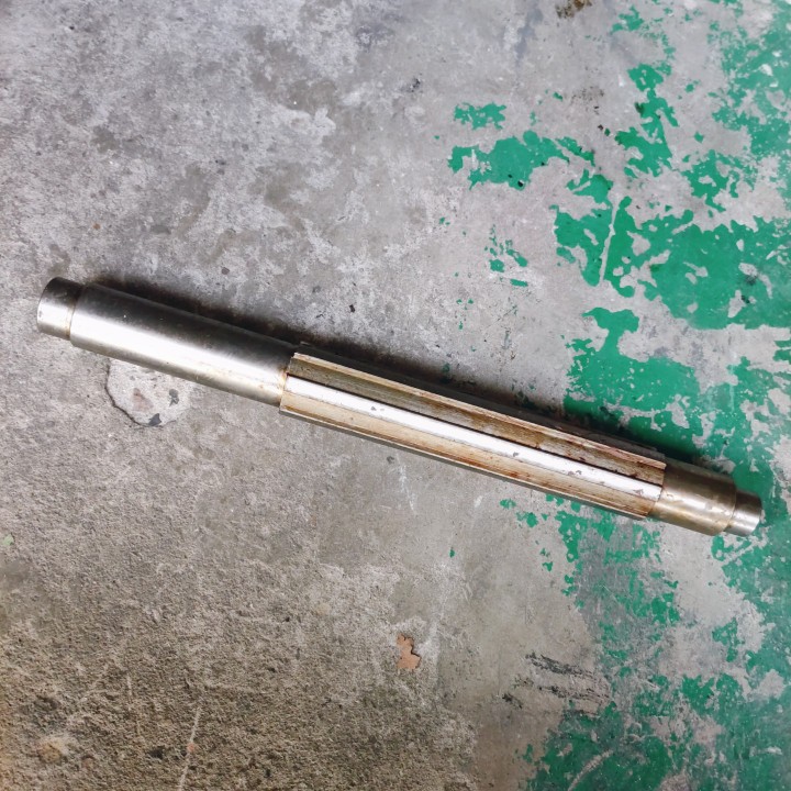 南京盐京C618-1 C6136车床配件2072床头箱花键轴长456花键6-48*10