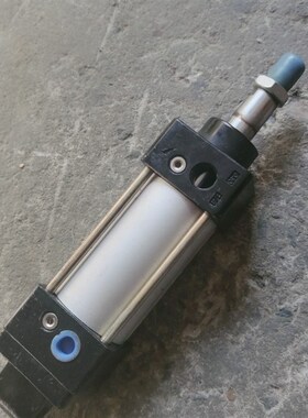 冲床配件上二锻沃得80吨100/125吨冲床传用气缸QGS40*40NMP4原厂