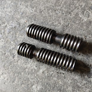 机床配件附件环球四爪单动320卡盘丝杆350四爪卡盘丝杆螺杆直径32