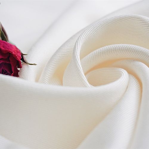 20s支人棉纱卡 10858斜纹纱卡 梭织人棉斜纹布 人棉半漂 黑色布料