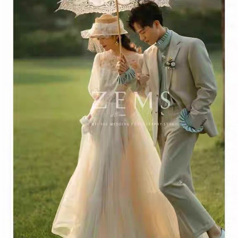 法式婚纱摄影道具外景街拍旅拍新娘婚礼刺绣蕾丝伞复古油画风洋伞